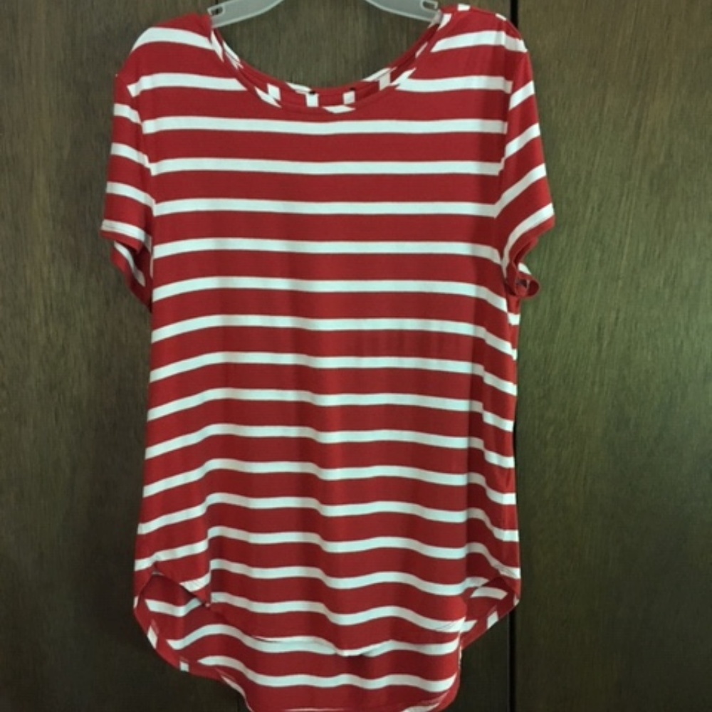 Red and white striped t-shirt, size M